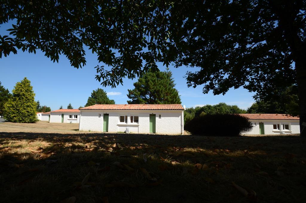 Village Vacances De Chantonnay Eksteriør bilde